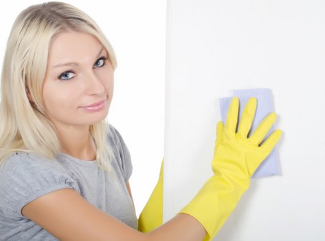 Commercial cleaner in Soho supporting busy businesses